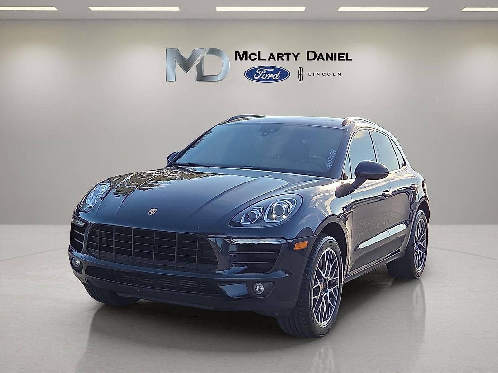 2018 Porsche Macan Base