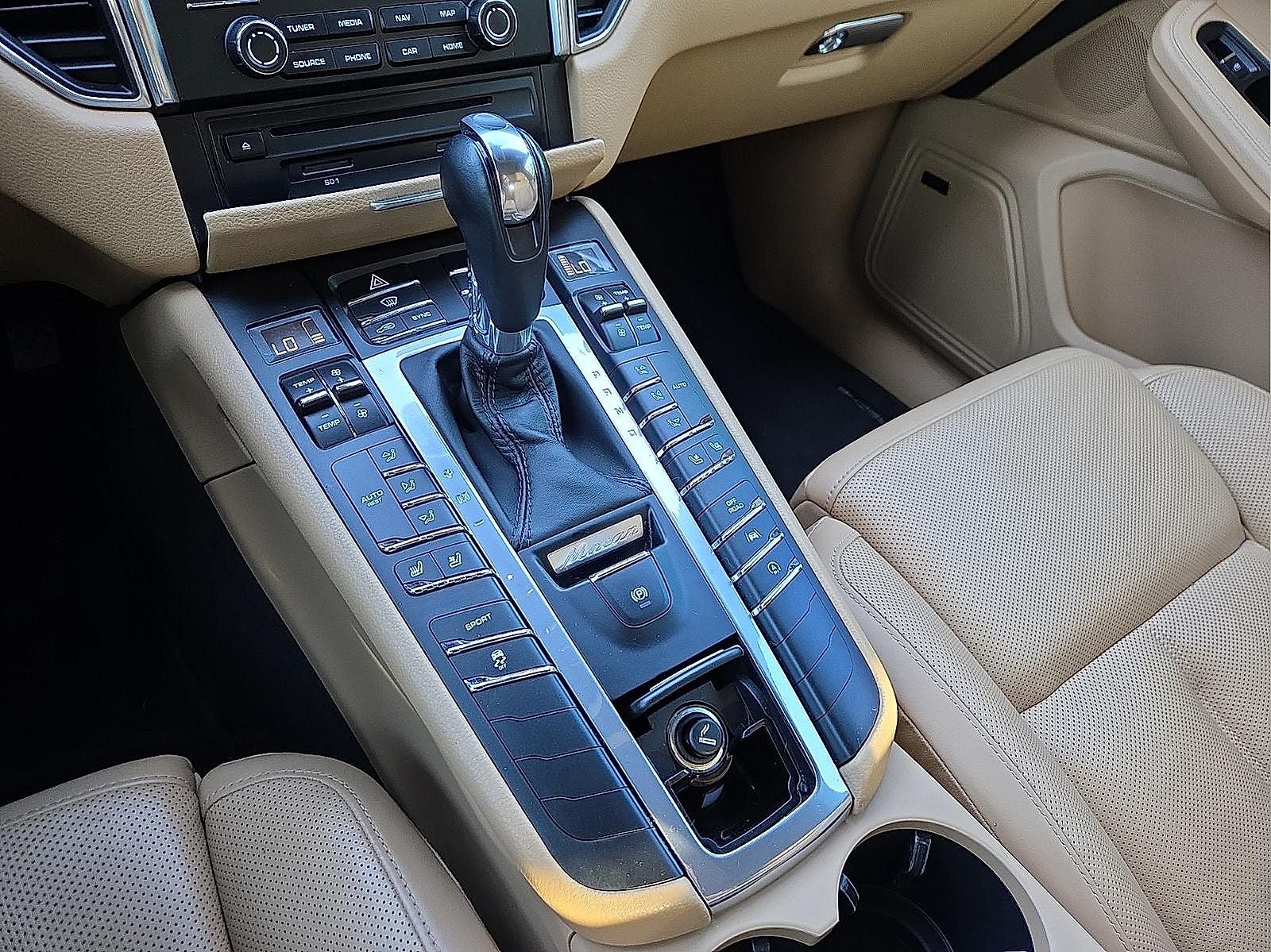 2018 Porsche Macan Base