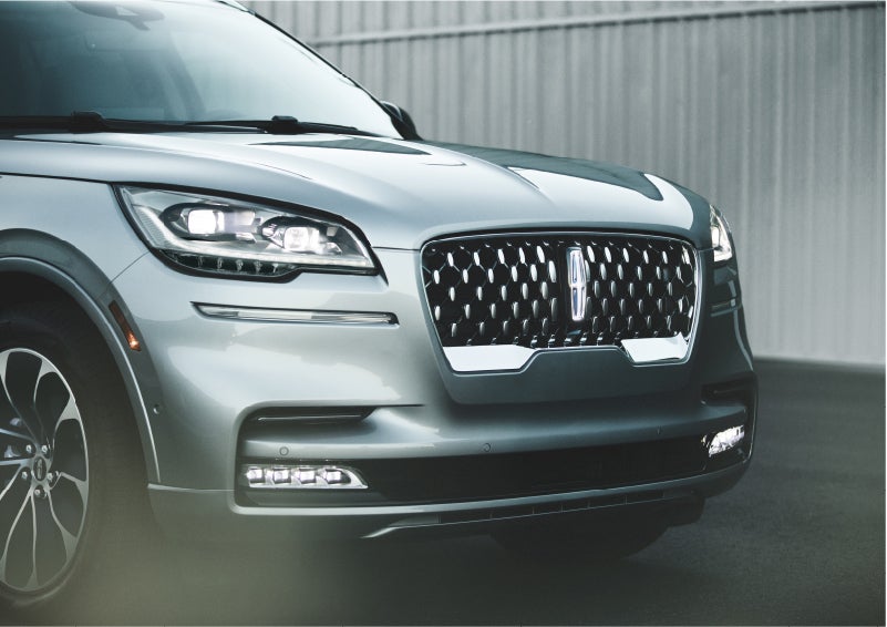 The available adaptive pixel LED headlamps of the 2023 Lincoln Aviator® SUV activated | McLarty Daniel Lincoln in Bentonville AR