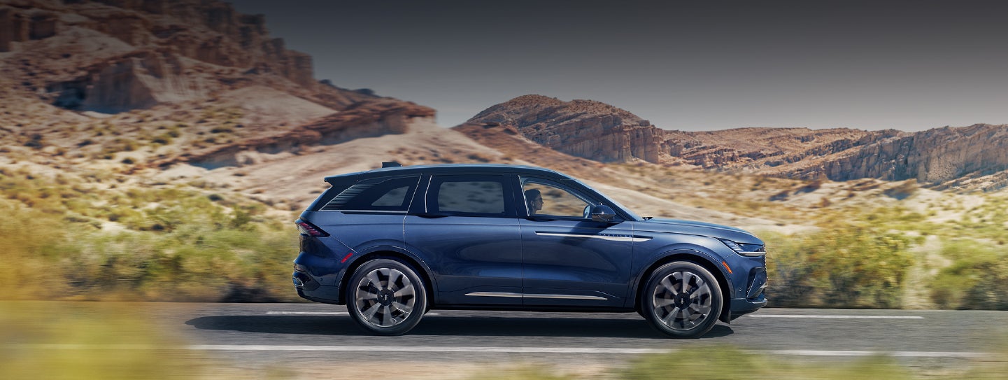 A 2024 Lincoln Nautilus® SUV is being driven in a desert setting. | McLarty Daniel Lincoln in Bentonville AR