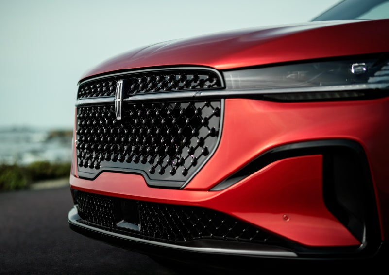 The sleek grille of a 2024 Lincoln Nautilus® SUV with the available Jet Appearance Package makes a bold statement. | McLarty Daniel Lincoln in Bentonville AR