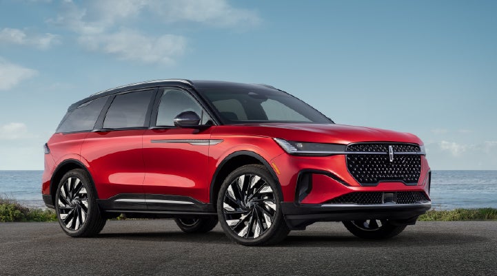 A 2026 Lincoln Nautilus® Reserve model is shown with the stylish available Jet Appearance Package. | McLarty Daniel Lincoln in Bentonville AR