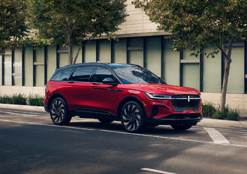 2026 Lincoln Nautilus® SUV with the available Jet Appearance Package and Hybrid transmission. | McLarty Daniel Lincoln in Bentonville AR