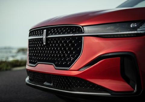 The sleek grille of a 2026 Lincoln Nautilus® SUV with the available Jet Appearance Package makes a bold statement. | McLarty Daniel Lincoln in Bentonville AR