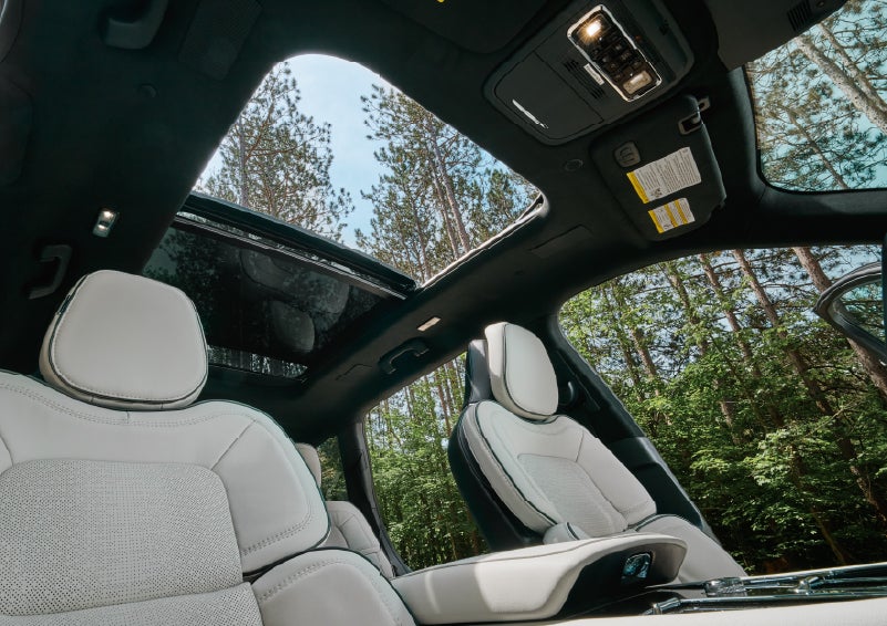 The front seats of a 2027 Lincoln Aviator® Black Label™ SUV | McLarty Daniel Lincoln in Bentonville AR